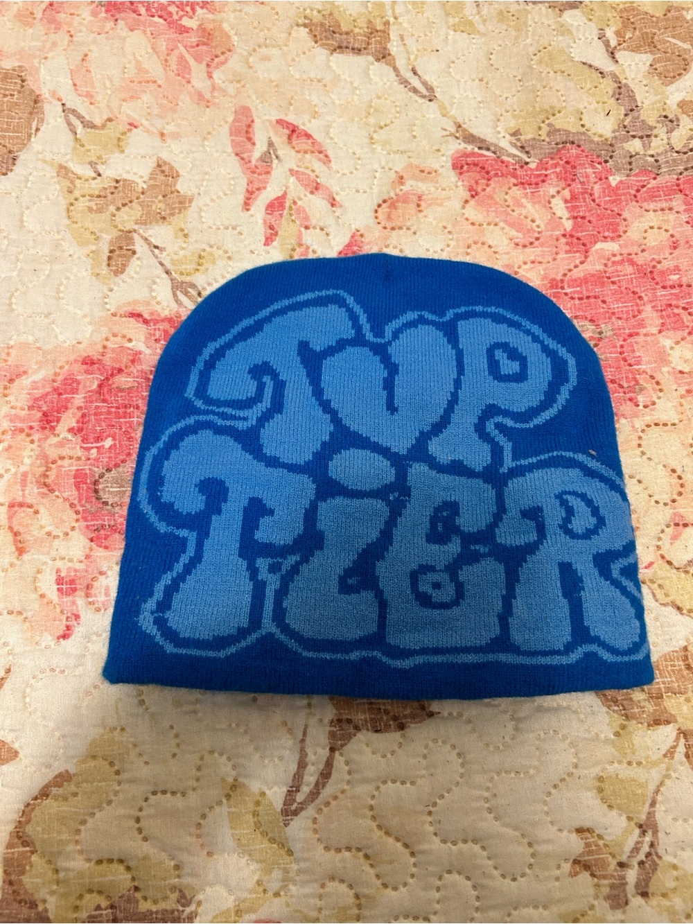 SHEIN Blue Graphic Knit Beanie - Picture 3 of 7